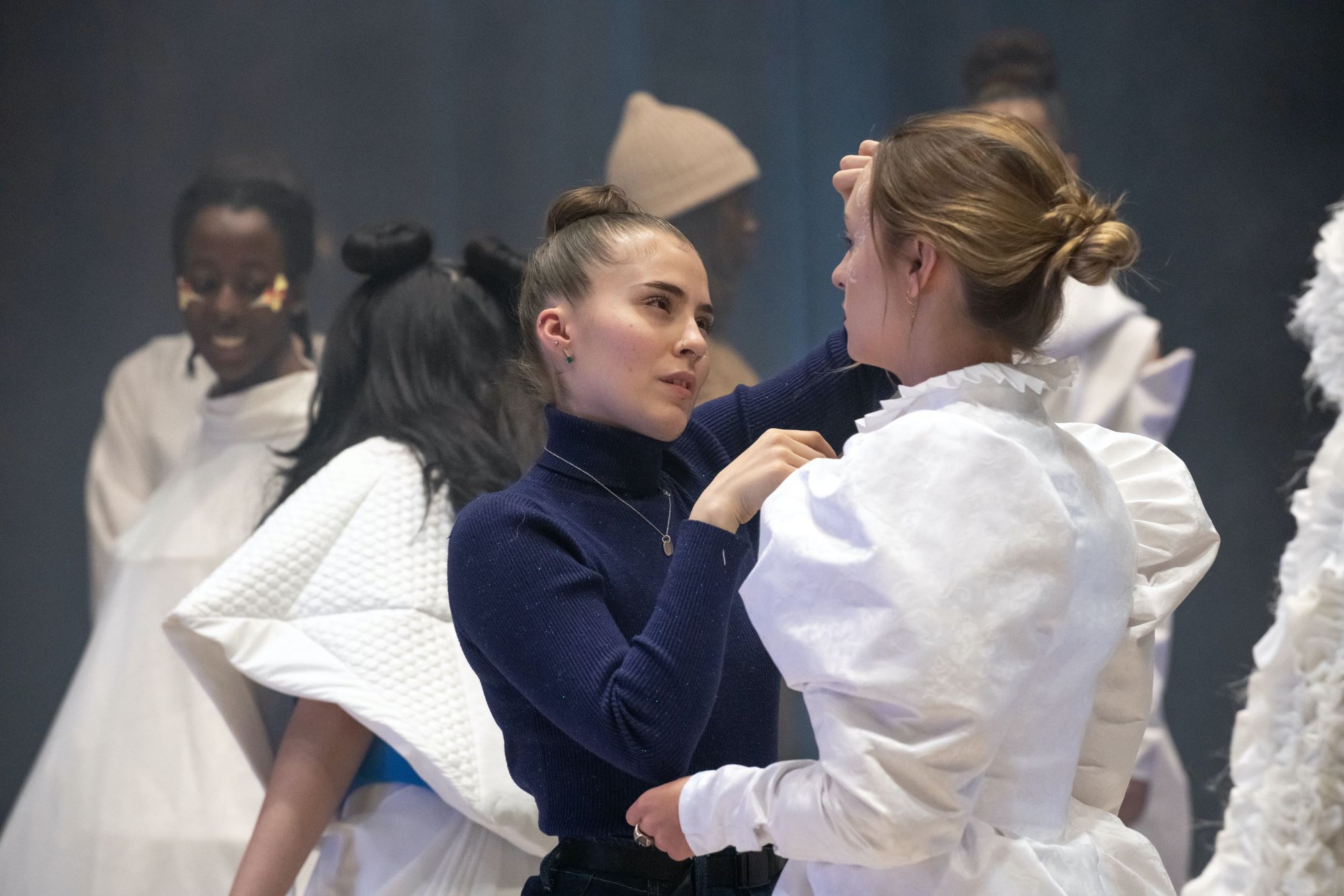 White reveal the colour 2019_0031